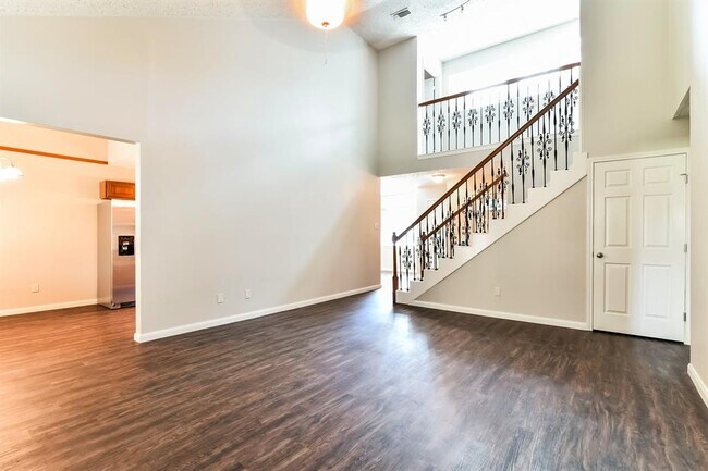 Foto del edificio - 11918 Cottonwood Ln
