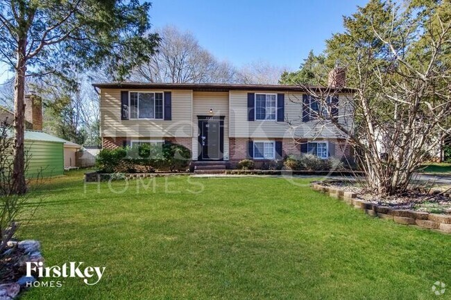 Building Photo - 7333 Brigmore Dr