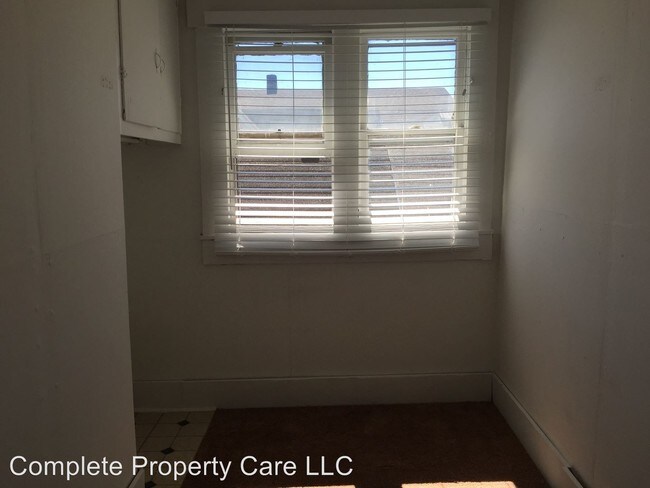 Building Photo - 109 N Martin St