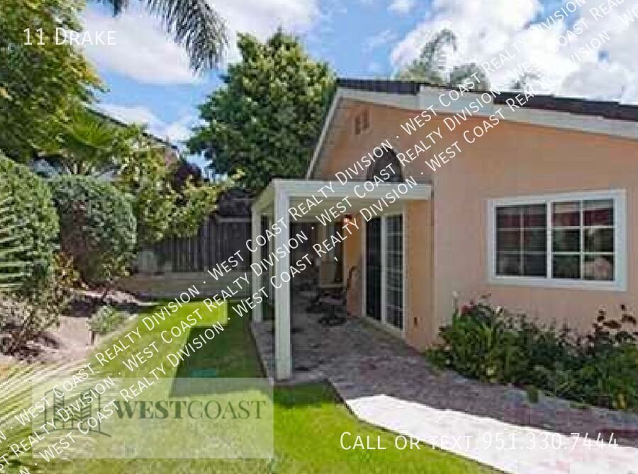 Foto principal - Gorgeous 2-bed/2-bath desirable part of La...