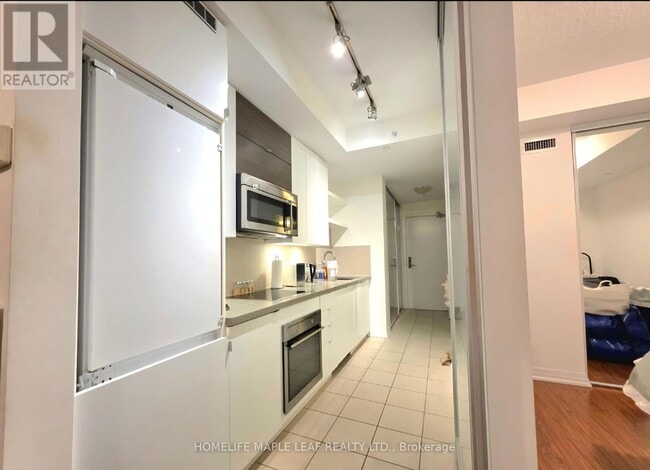 Photo du bâtiment - 60 Annie Craig Dr