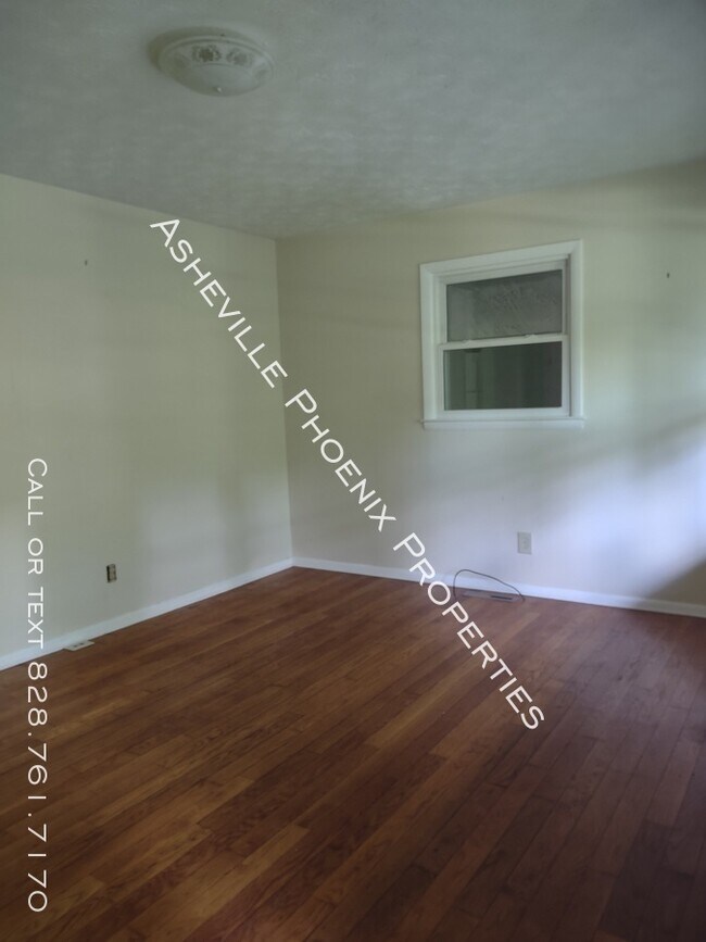 Building Photo - 509 Wilson Ave