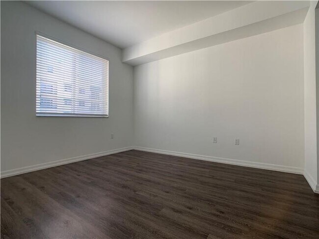 Foto del edificio - 601 NW 82nd Ave