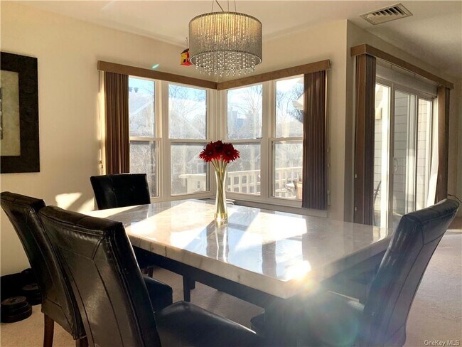 Foto del edificio - 604 Arlin Rd