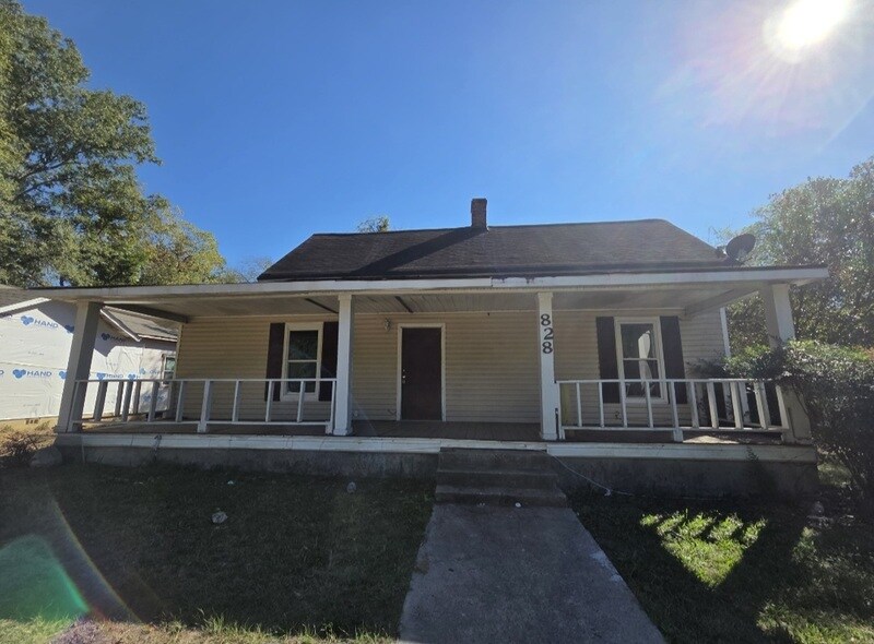 Foto principal - 828 Grady St