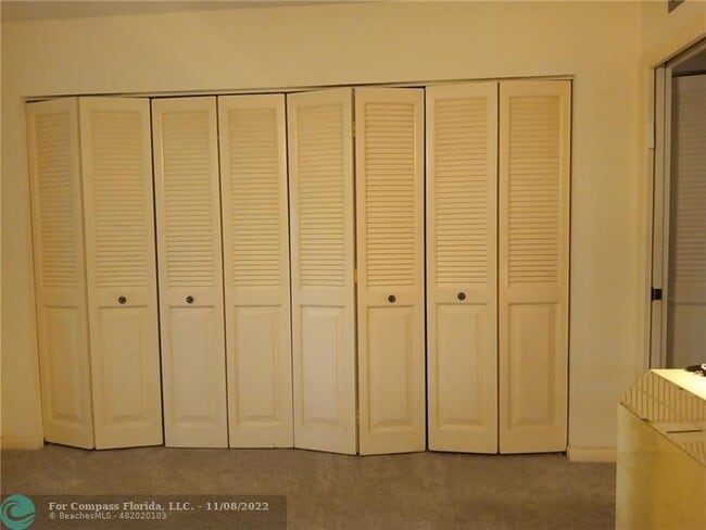 Building Photo - 11 Westbury E