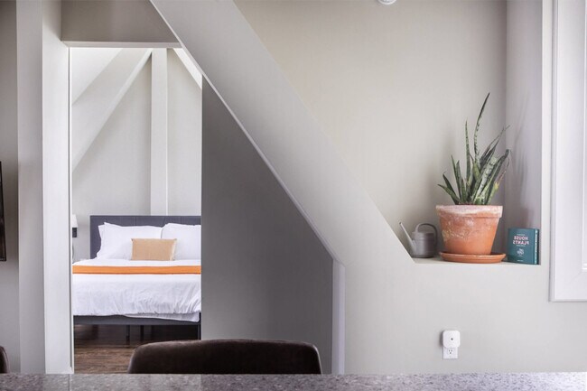 Foto del edificio - 225 E Michigan St