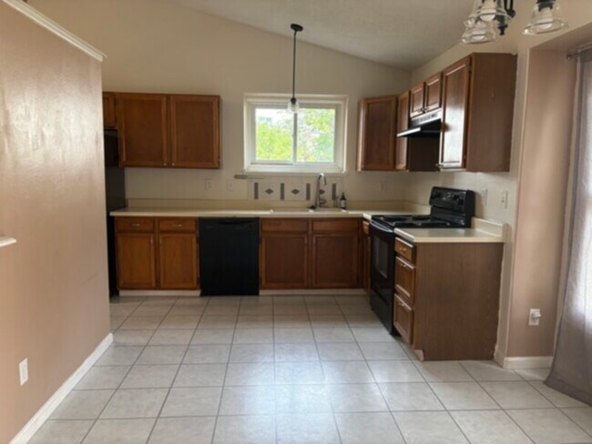 Building Photo - Ranch with finished basement in Ridgeview ...