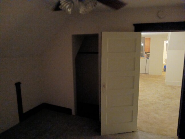Foto del edificio - 1318 Clover St