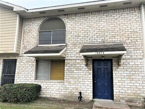Building Photo - 13573 Castilian Dr