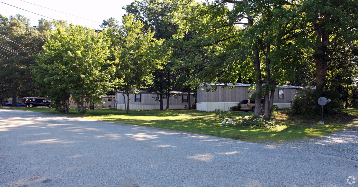 Building Photo - Orange Mobile Home Estates