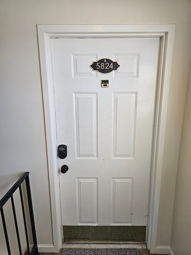 Foto del edificio - 5824 Brentwood Trce