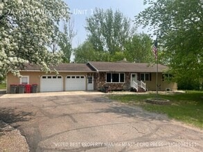 Building Photo - 747 Wild W Ln SW
