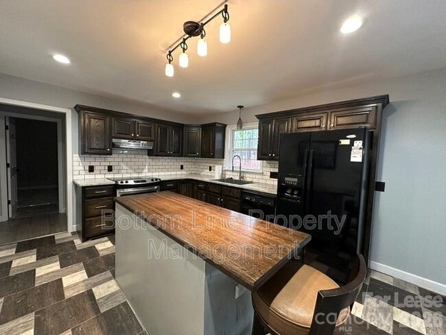 Foto del edificio - 404 Wood Run