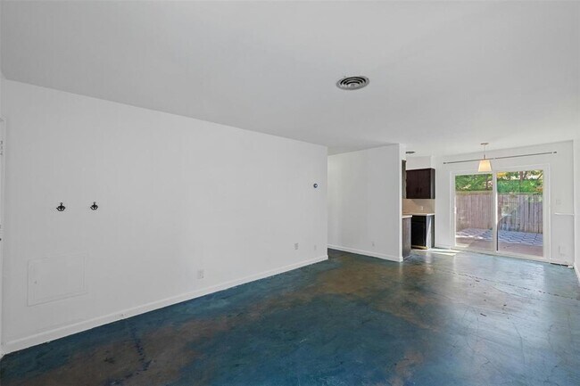Foto del edificio - 1504 Braes Ridge Dr