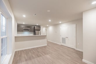 Manor Flats Off Sansom photo'