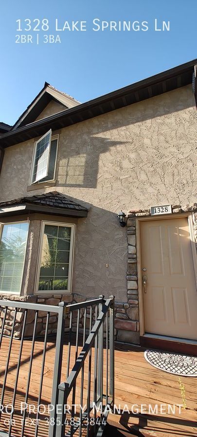 Building Photo - Beautiful Salt Lake Townhome