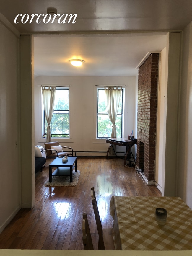 Building Photo - 303 Throop Ave