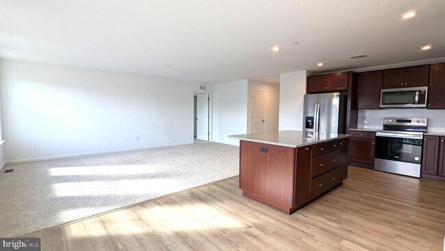 Foto del edificio - 11 Edinburgh Ct