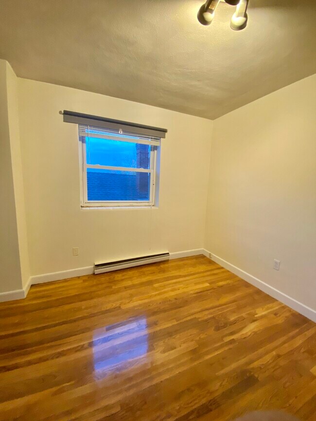 Building Photo - 26 Armington St