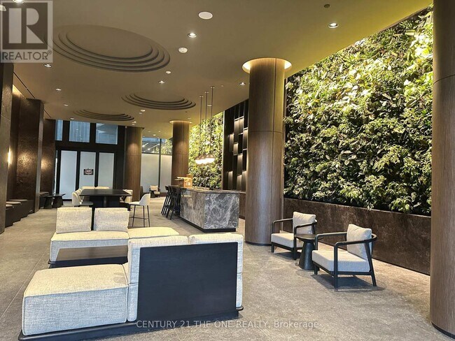 Photo du bâtiment - 120 Broadway Ave