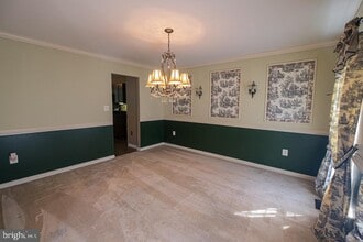 Building Photo - 13220-13220 Willow Point Dr
