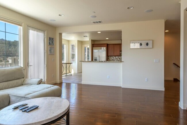Foto del edificio - 149 Elderberry Ln