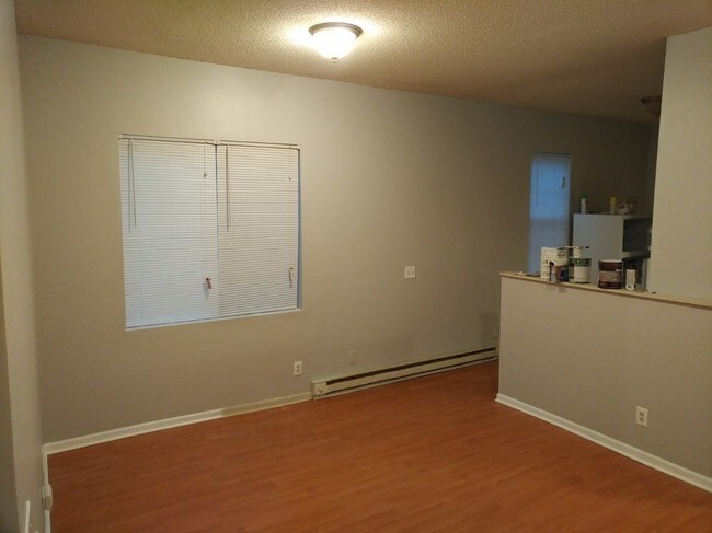 Foto del edificio - 1134 Reaney Ave