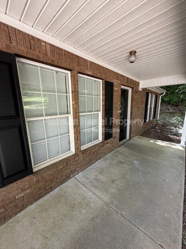 Foto del edificio - 209 Briarwood Dr