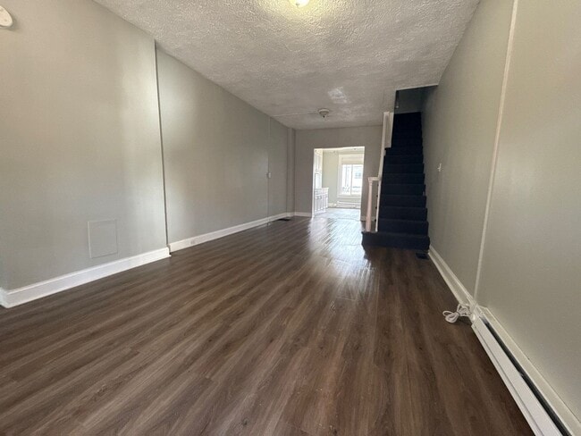 Building Photo - Three Bedroom Home In Baltimore City