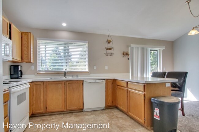 Building Photo - 3 br, 2.5 bath House - 24004 72nd Ave E