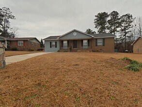 Building Photo - 6841 Radial Dr