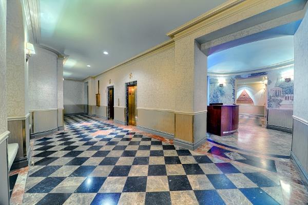 Building Photo - 40 W 72nd St