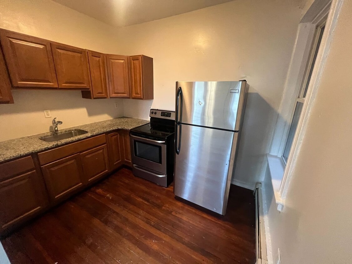 Building Photo - 50 Elberon Pl