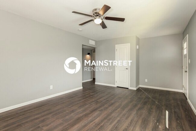 Foto del edificio - 3 Bedroom Pet-Friendly Home in Phoenix, AZ with Main Street Renewal