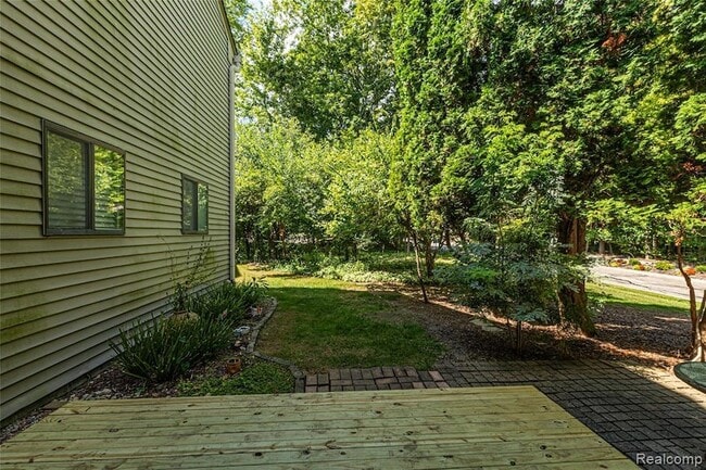 Building Photo - 1570 Streamwood Ct