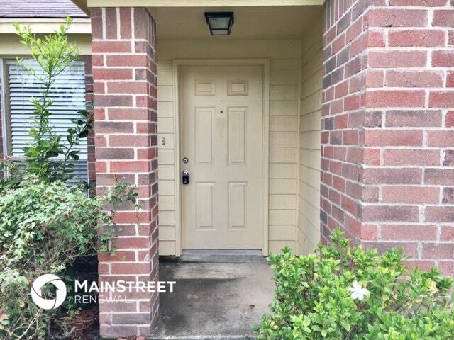 Primary Photo - 16115 Catbird Ct