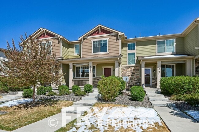 Foto del edificio - 3BR Home w/ Attached Garage + Easy Commute to Denver & DIA