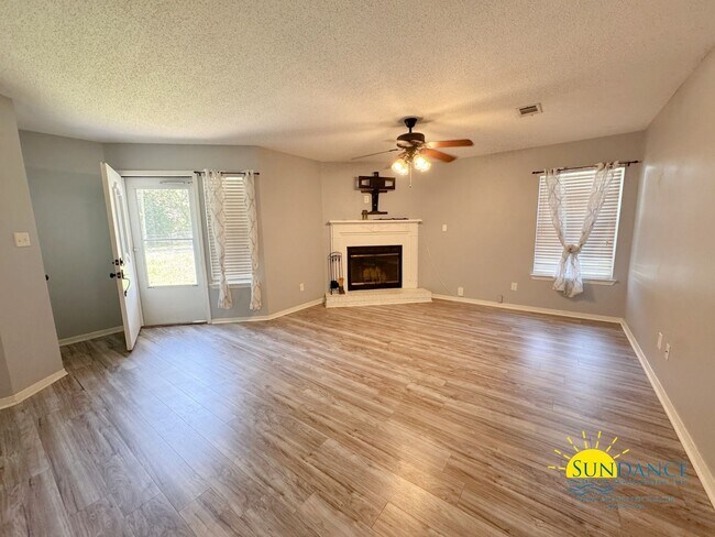 Foto del edificio - Charming 3 Bedroom Home in Fort Walton Beach!