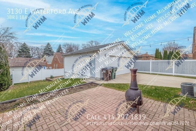 Building Photo - Welcome Home to this Gorgeous and Spacious...