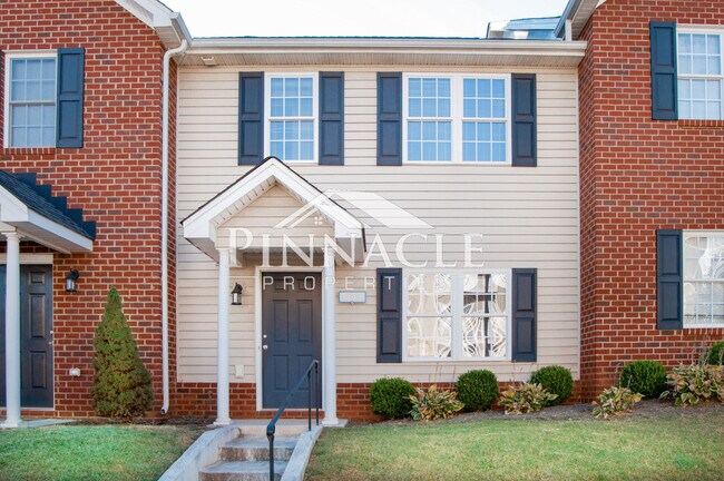 Building Photo - 114 Colonnade St
