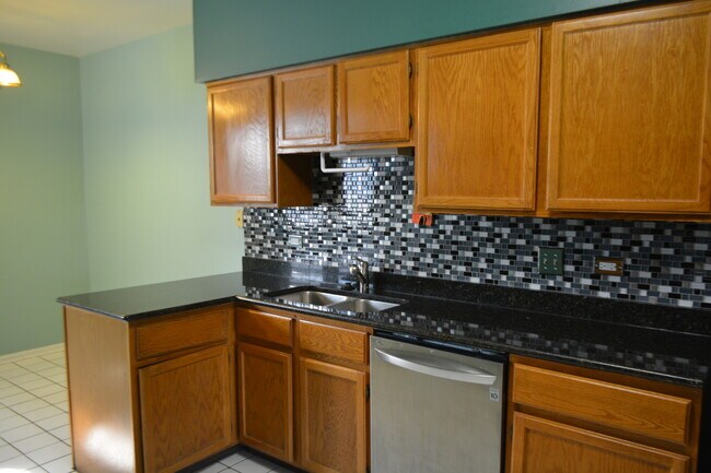 Foto del edificio - 613 W Parkside Dr