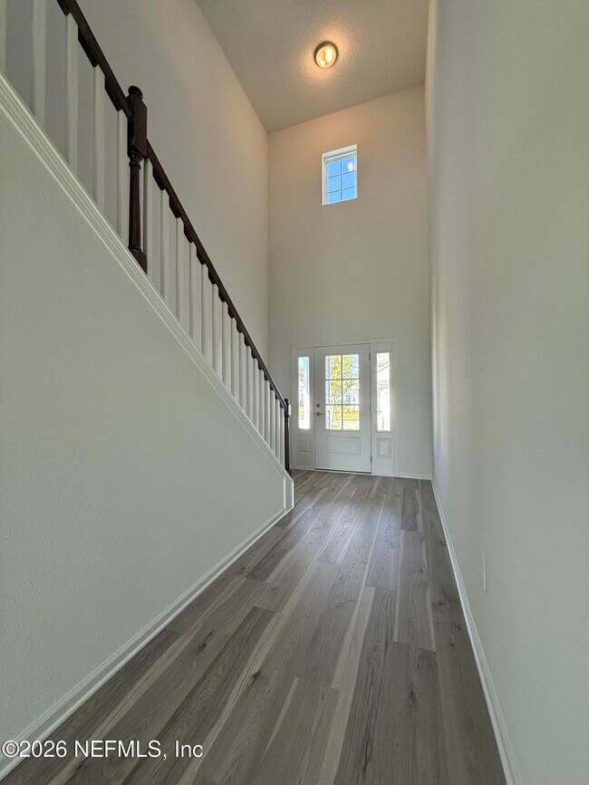 Foto del edificio - 104 CHARMER