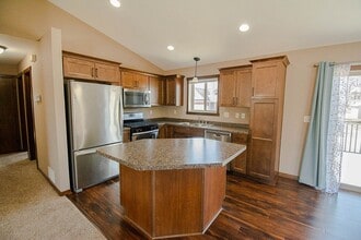 Building Photo - 6775 Gaillardia Dr NW