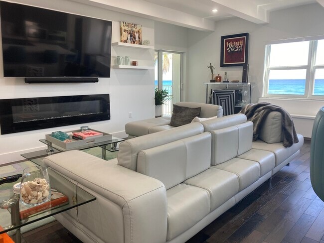 Foto del edificio - 3520 S Ocean Blvd