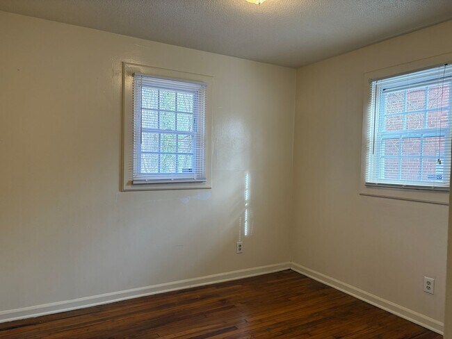 Foto del edificio - COMING SOON - 3 Bedroom, 1 Bathroom House in High Point!