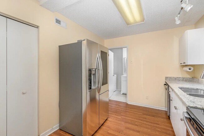 Foto del edificio - Room in Duplex on Spring St
