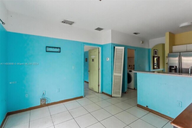 Building Photo - 12233 SW 214 Ln