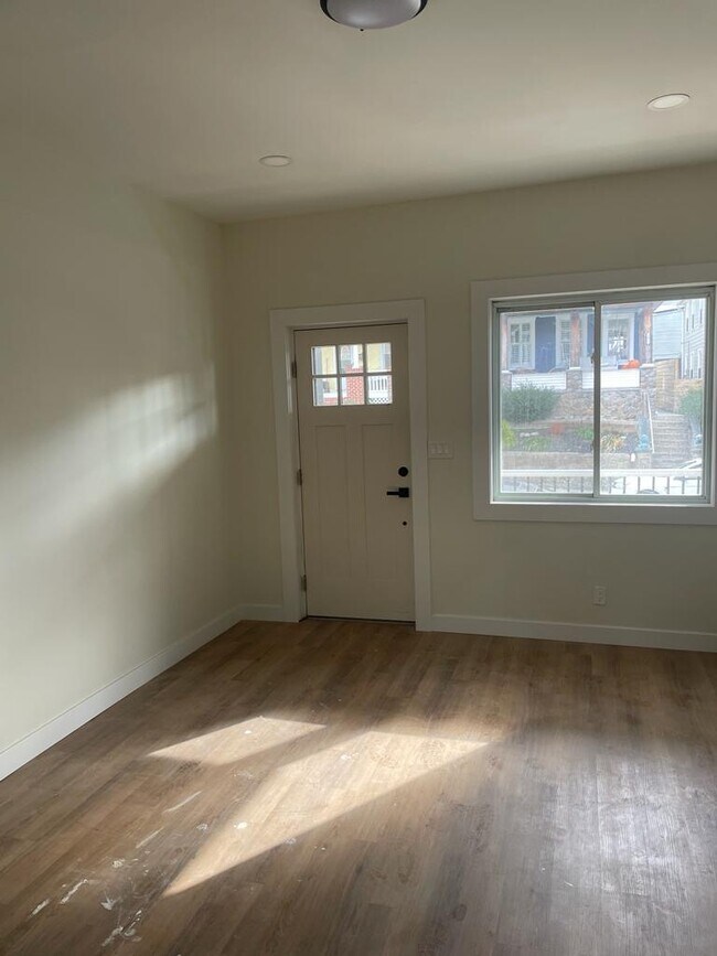 Living Room - 1442 W 36th St