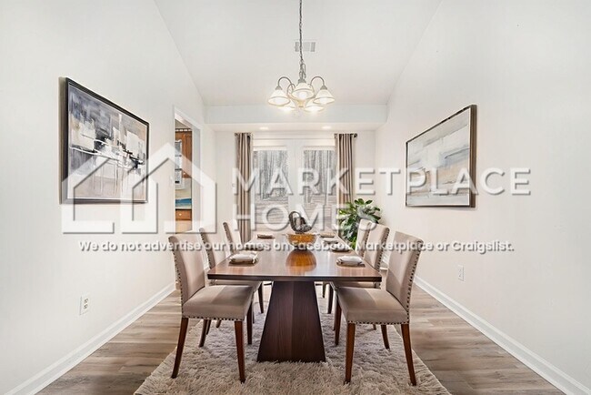 Foto del edificio - 525 Allana Dr